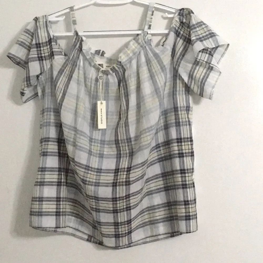 Max Studio plaid top. New